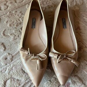 Prada Women's Beige Leather Flats 39